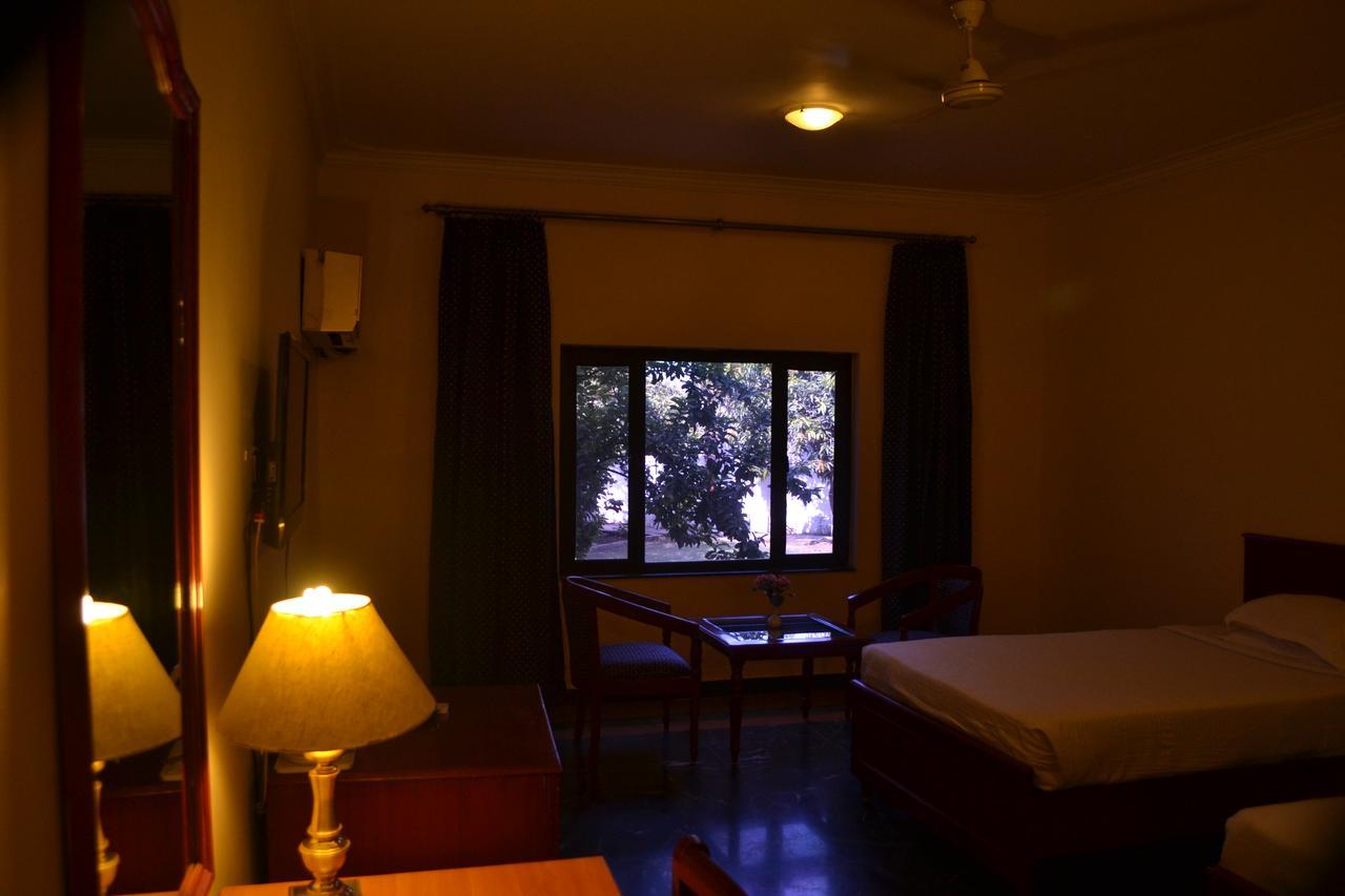 The Royal Residency Hotel Bodh Gaya Exterior foto