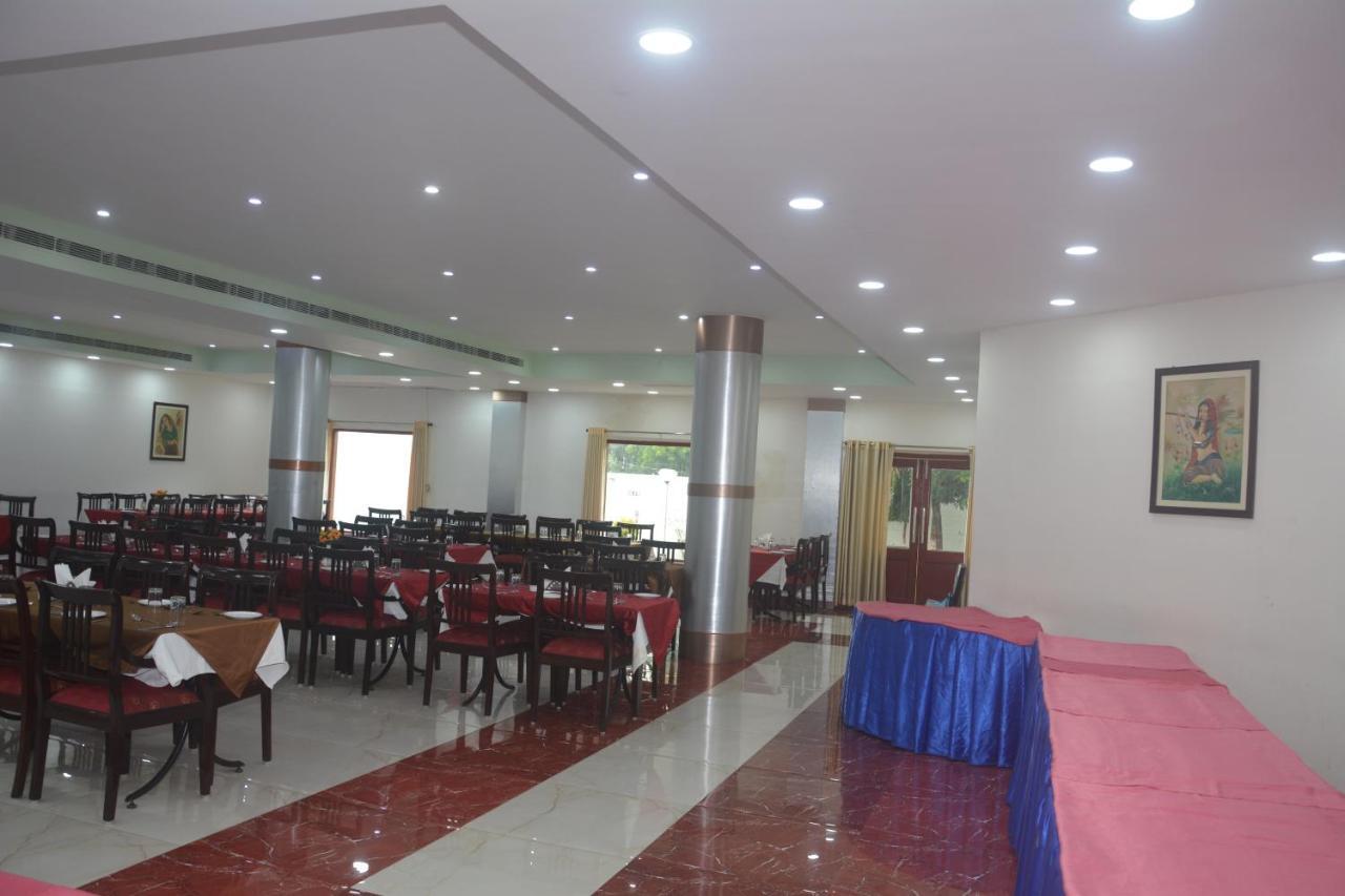 The Royal Residency Hotel Bodh Gaya Exterior foto